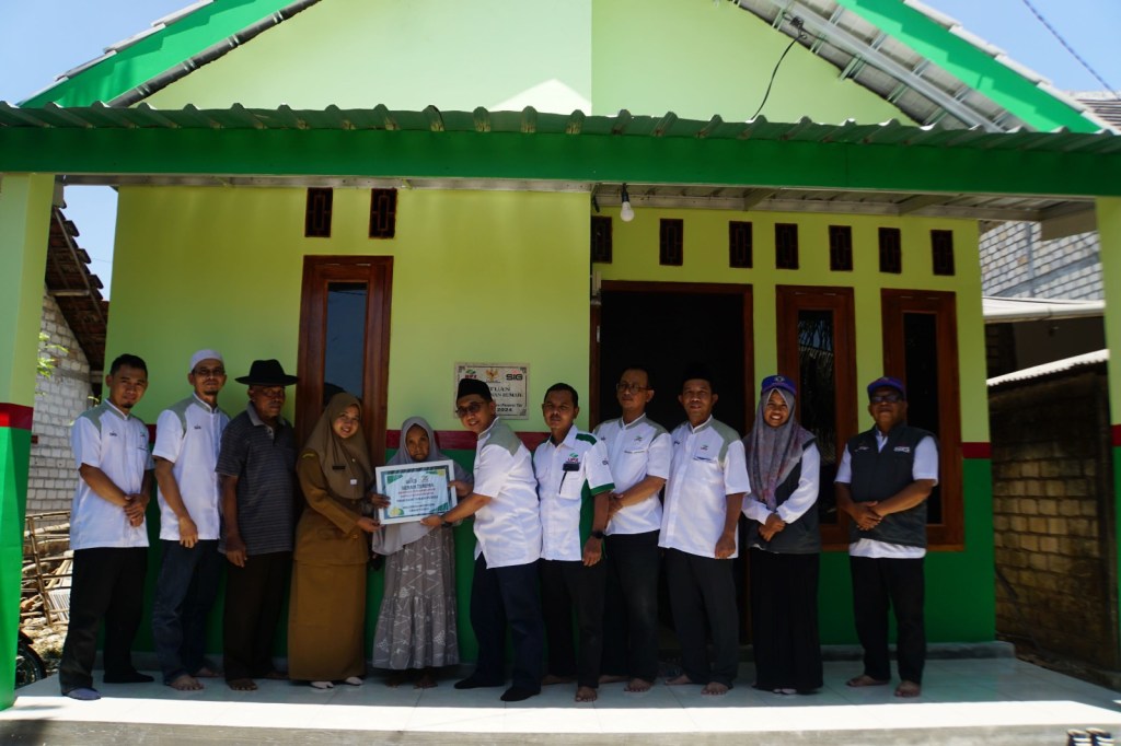 UPZ SIG Pabrik Tuban Bangunkan Rumah Warga Kurang&nbsp;Mampu