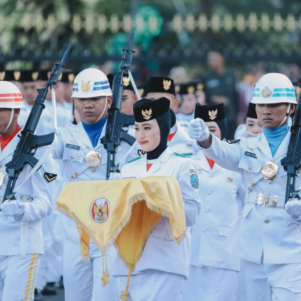 Pembawa Baki Bendera Merah Putih Pada HUT RI, Putri Wulandari : Pemuda Harus Memiliki Nasionalisme dan Patriotisme