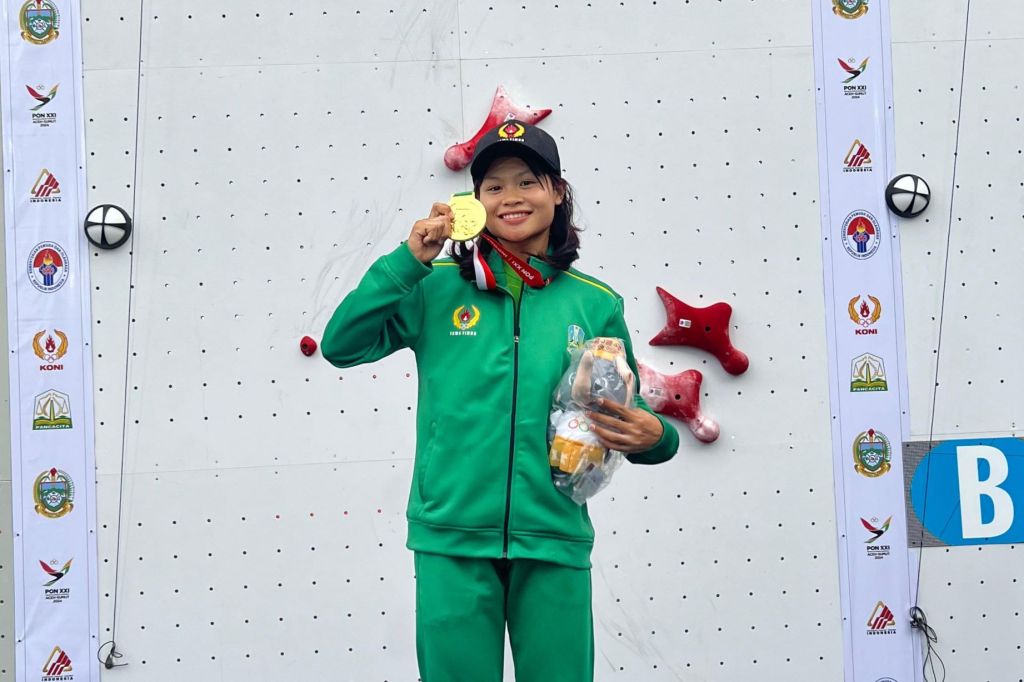 Bersama Tim Panjat Tebing, Eka Dian Atlet Asal Tuban Sumbang Emas di PON XXI Aceh – Sumut 2024
